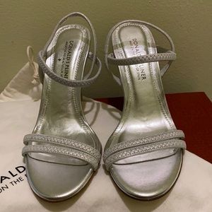 Donald Pliner Silver Sandals. NWOB